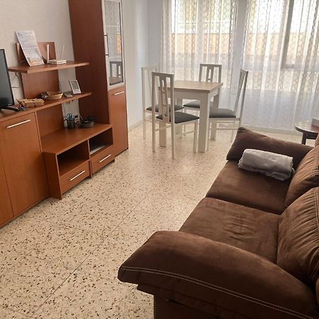 Uroczy Apartament Przy Playa De Los Locos Torrevieja Buitenkant foto