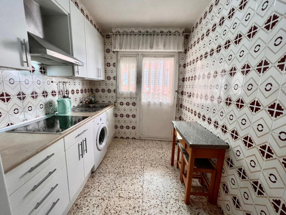 Uroczy Apartament Przy Playa De Los Locos Torrevieja Buitenkant foto