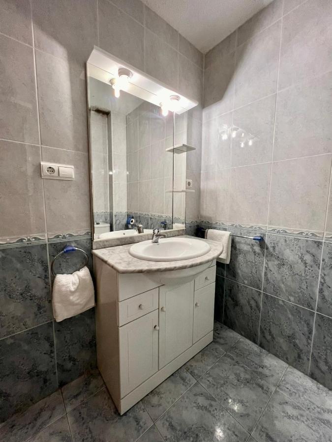 Uroczy Apartament Przy Playa De Los Locos Torrevieja Buitenkant foto